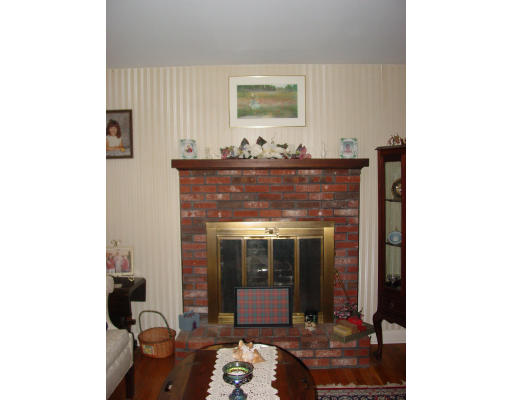 7 Breton Road Upton, MA 01568 - Photo 2 of 4 Gallery Image 2