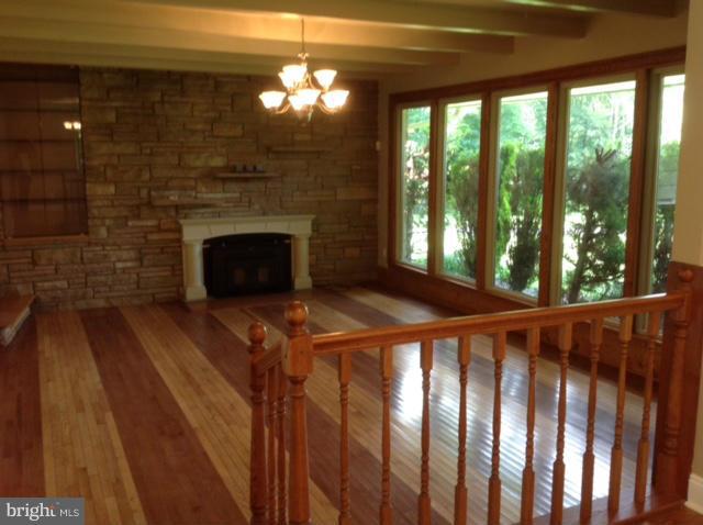 9403 Brandywine Road Clinton, MD 20735 - Photo 5 of 30 HWD Floors And Ceiling Beams (18'x24')