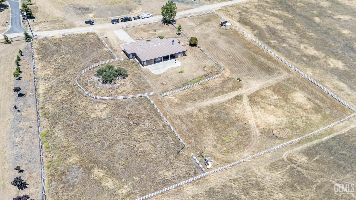 Undisclosed Address Tehachapi, CA 93561 - Photo 13 of 39