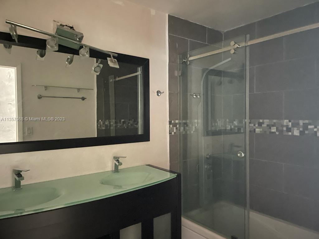 The Hammocks Miami, FL 33186 - Photo 18 of 28 a bathroom with a shower and a sink