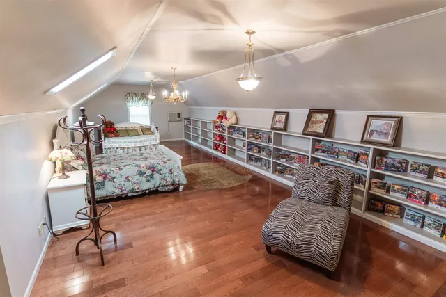 a bed room with a bed