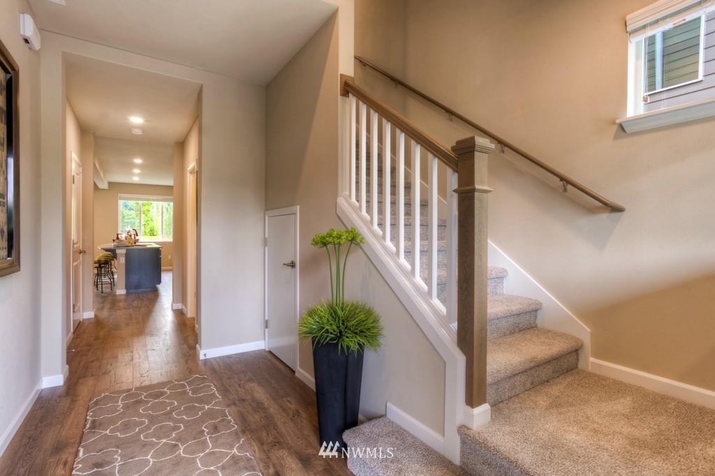 15919 Meridian Drive Southeast Bothell, WA 98012 - Photo 5 of 25