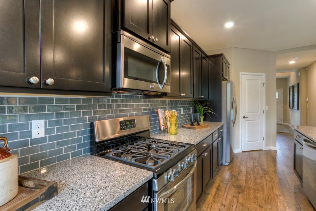 15919 Meridian Drive Southeast Bothell, WA 98012 - Photo 8 of 25