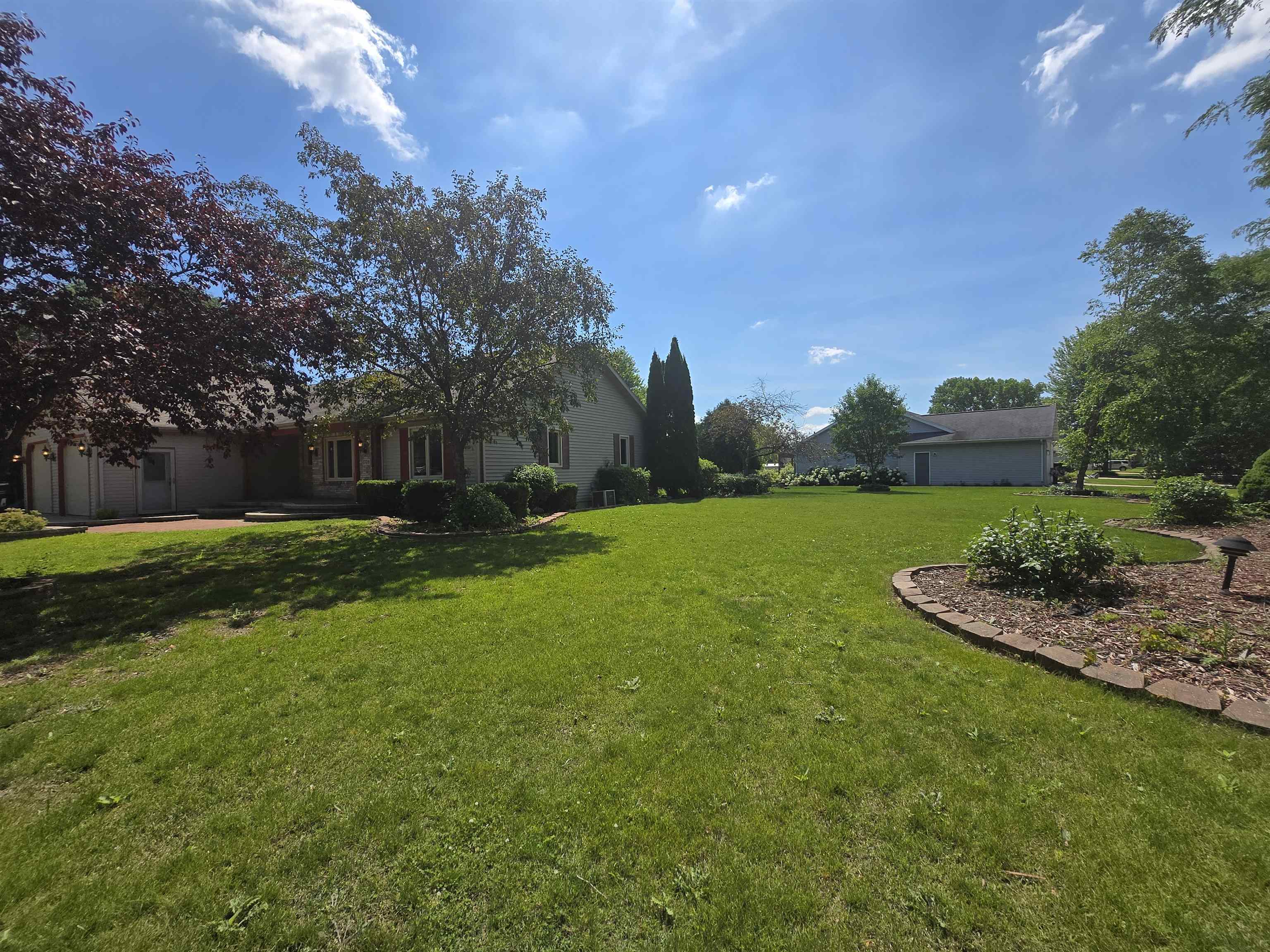1709 Bayberry Street Appleton, WI 54915 - Photo 13 of 22