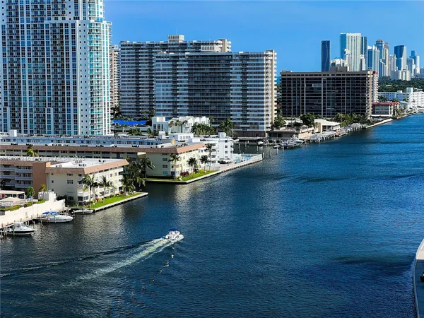 $4,850 | 2602 East Hallandale Beach Boulevard, Unit 1605, Hallandale Beach, FL 33009
