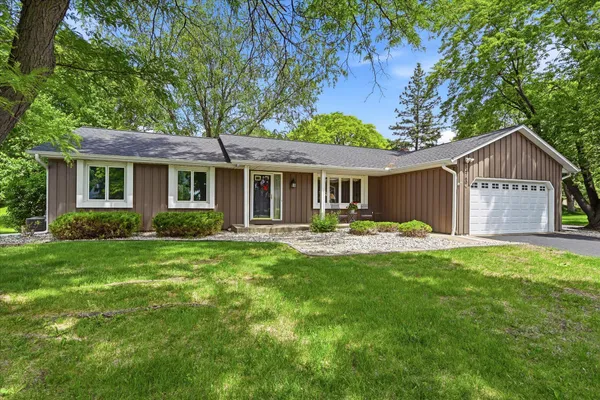$400,000 | 14760 91st Avenue North, Maple Grove, MN 55369