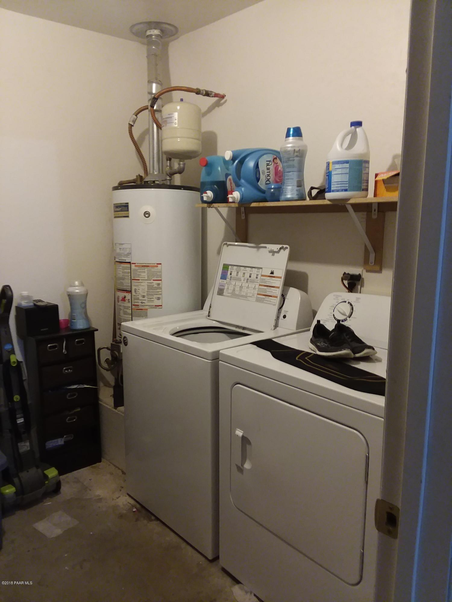 17080 East Roadrunner Road Mayer, AZ 86333 - Photo 27 of 47 Unit A Storage Laundry