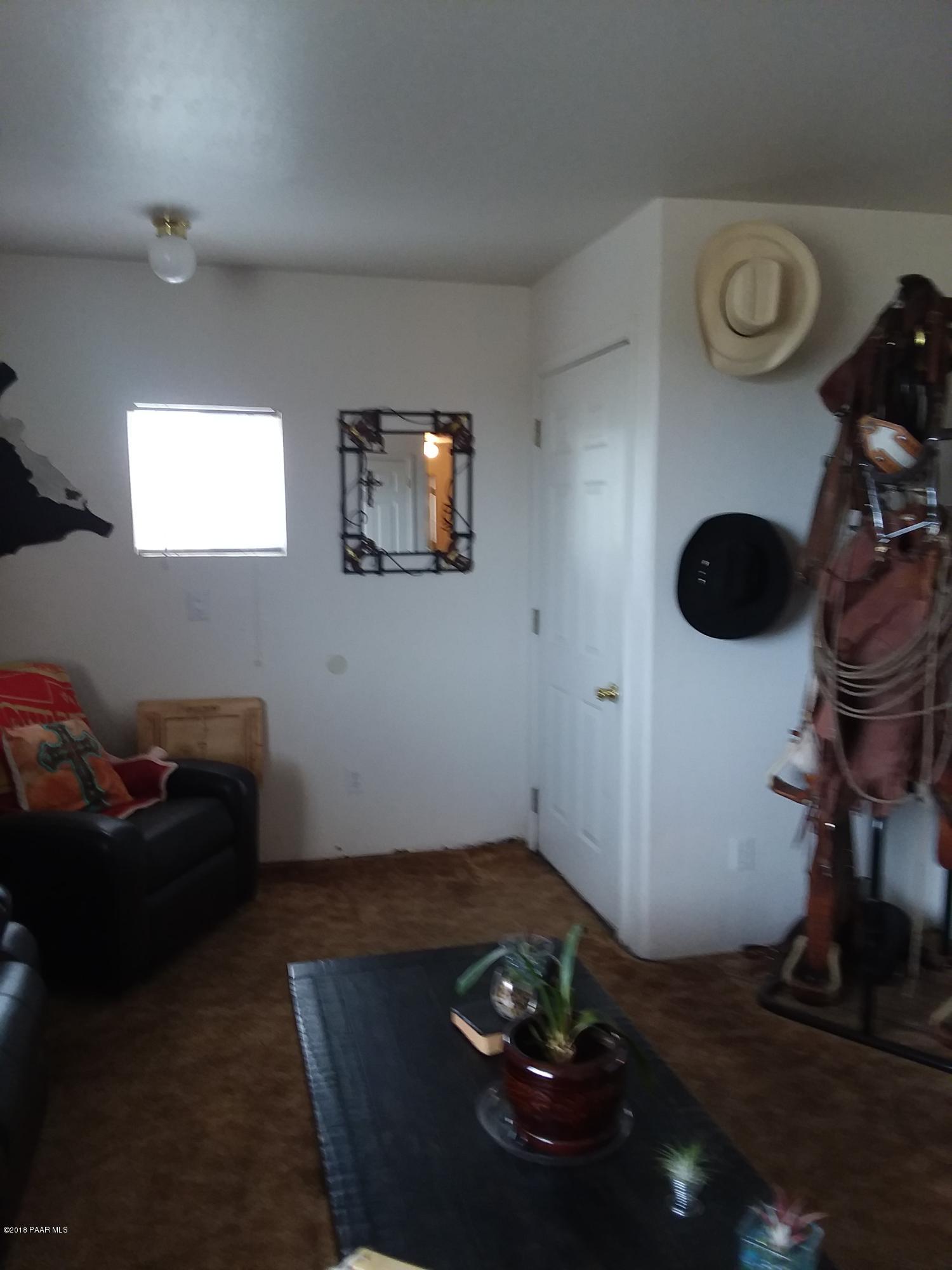 17080 East Roadrunner Road Mayer, AZ 86333 - Photo 8 of 47 Unit A Liv Rm