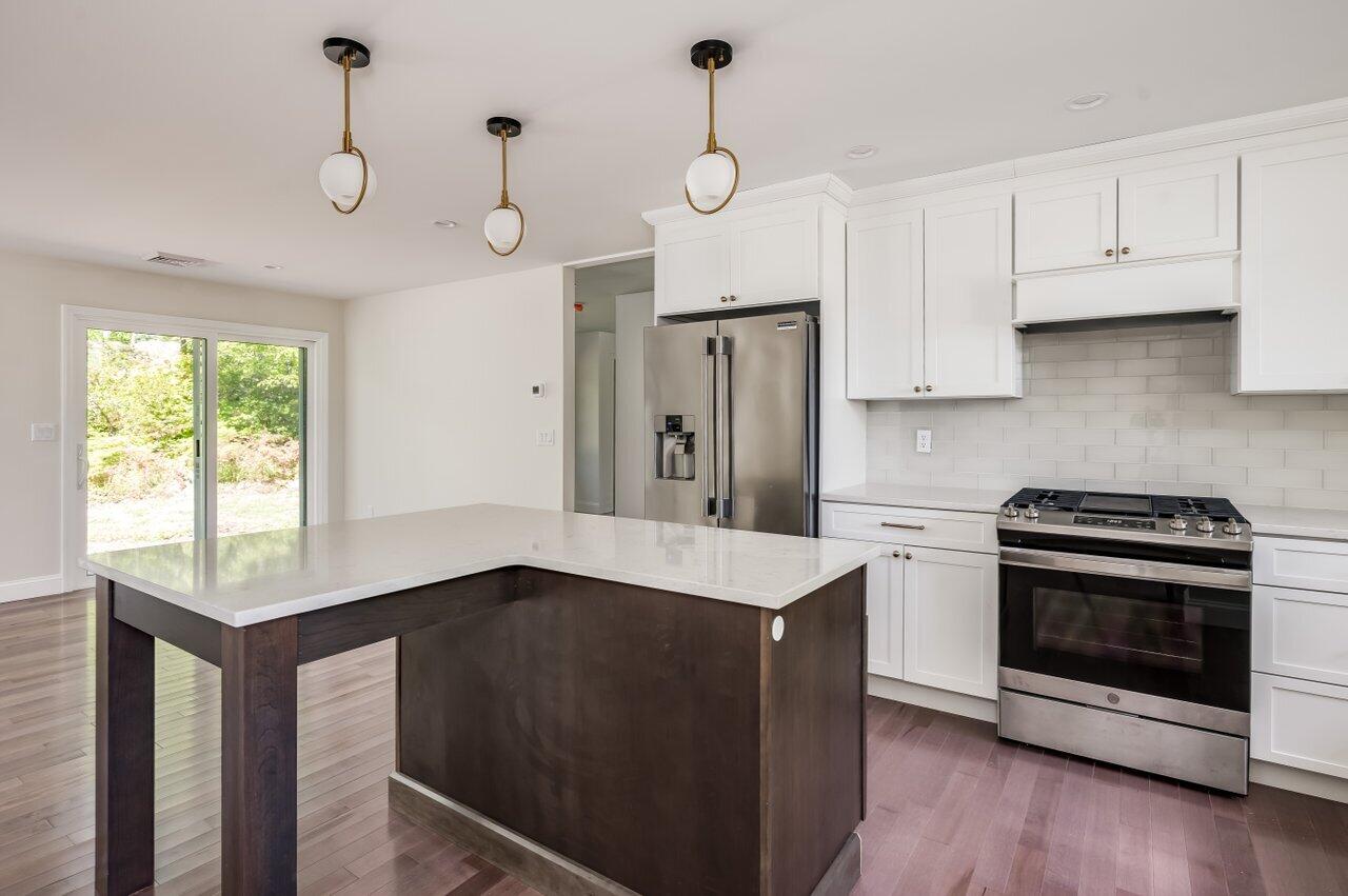 200 Shore Road Cape Neddick, ME 03902 - Photo 7 of 35 6