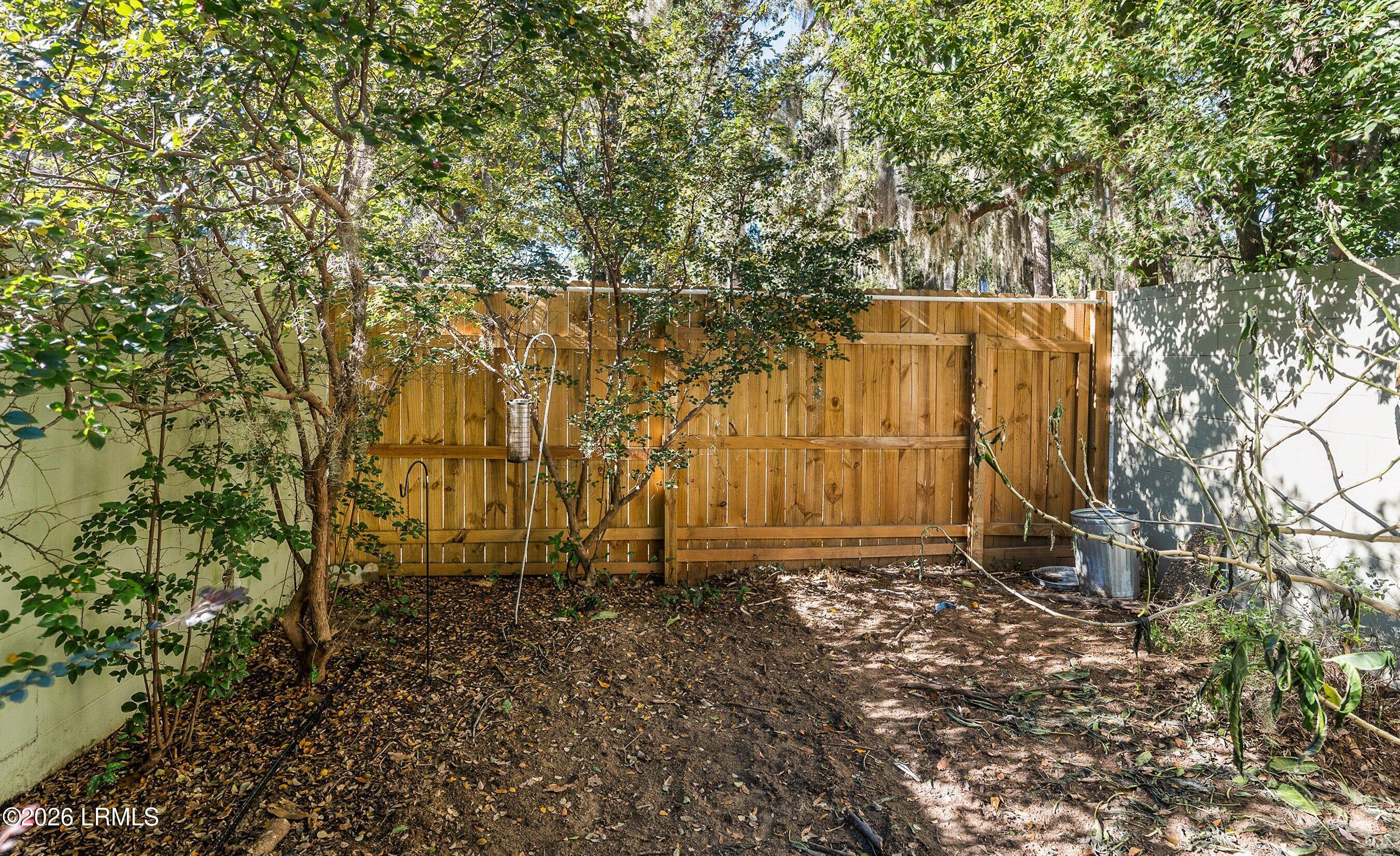 900 State Rd S-7-297, Unit B2 Beaufort, SC 29902 - Photo 16 of 27 BR29