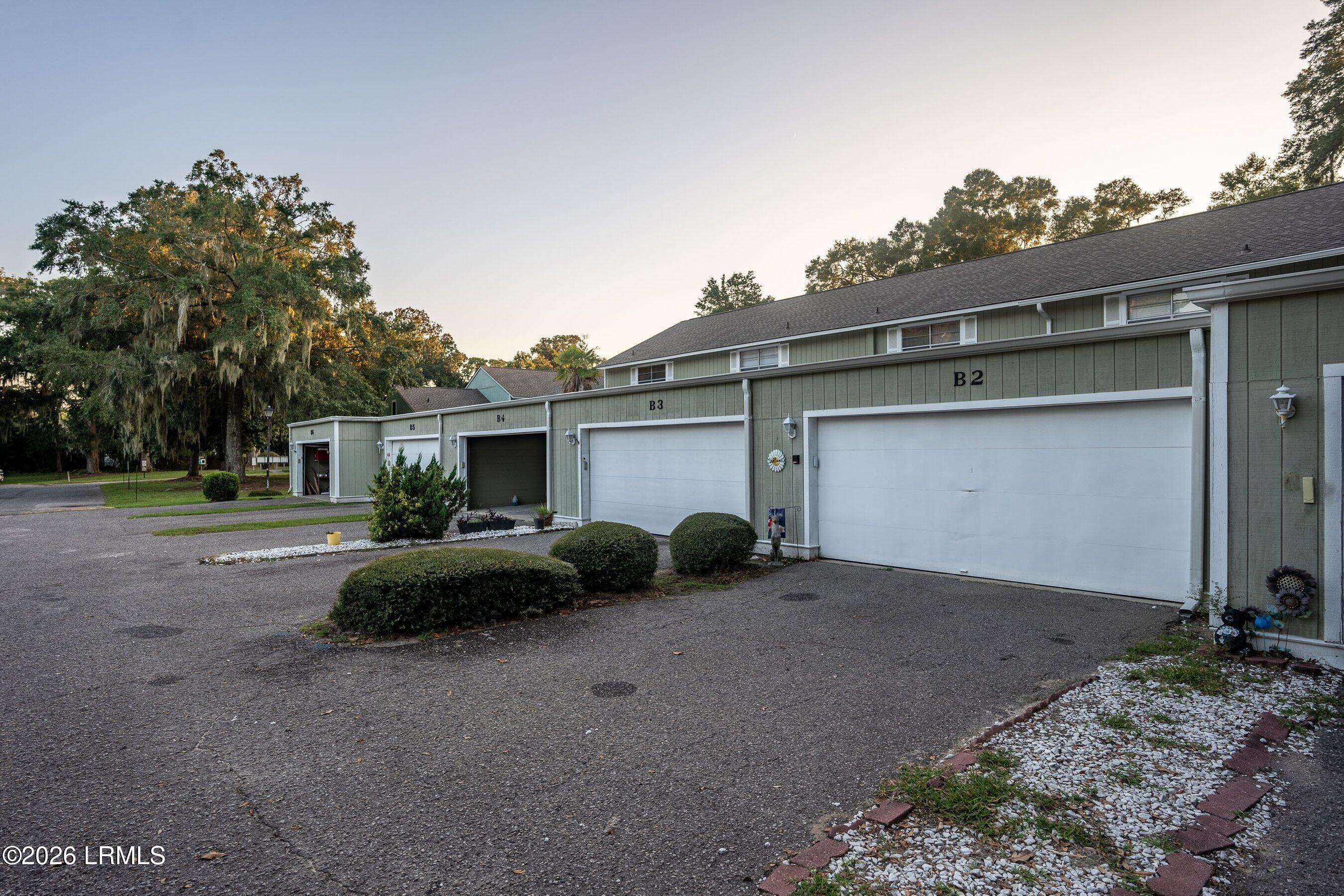900 State Rd S-7-297, Unit B2 Beaufort, SC 29902 - Photo 17 of 27 BR19