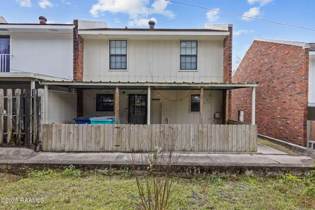 $139,000 | 4844 Interstate 49 Frontage Road, Unit 5C, Opelousas, LA 70570