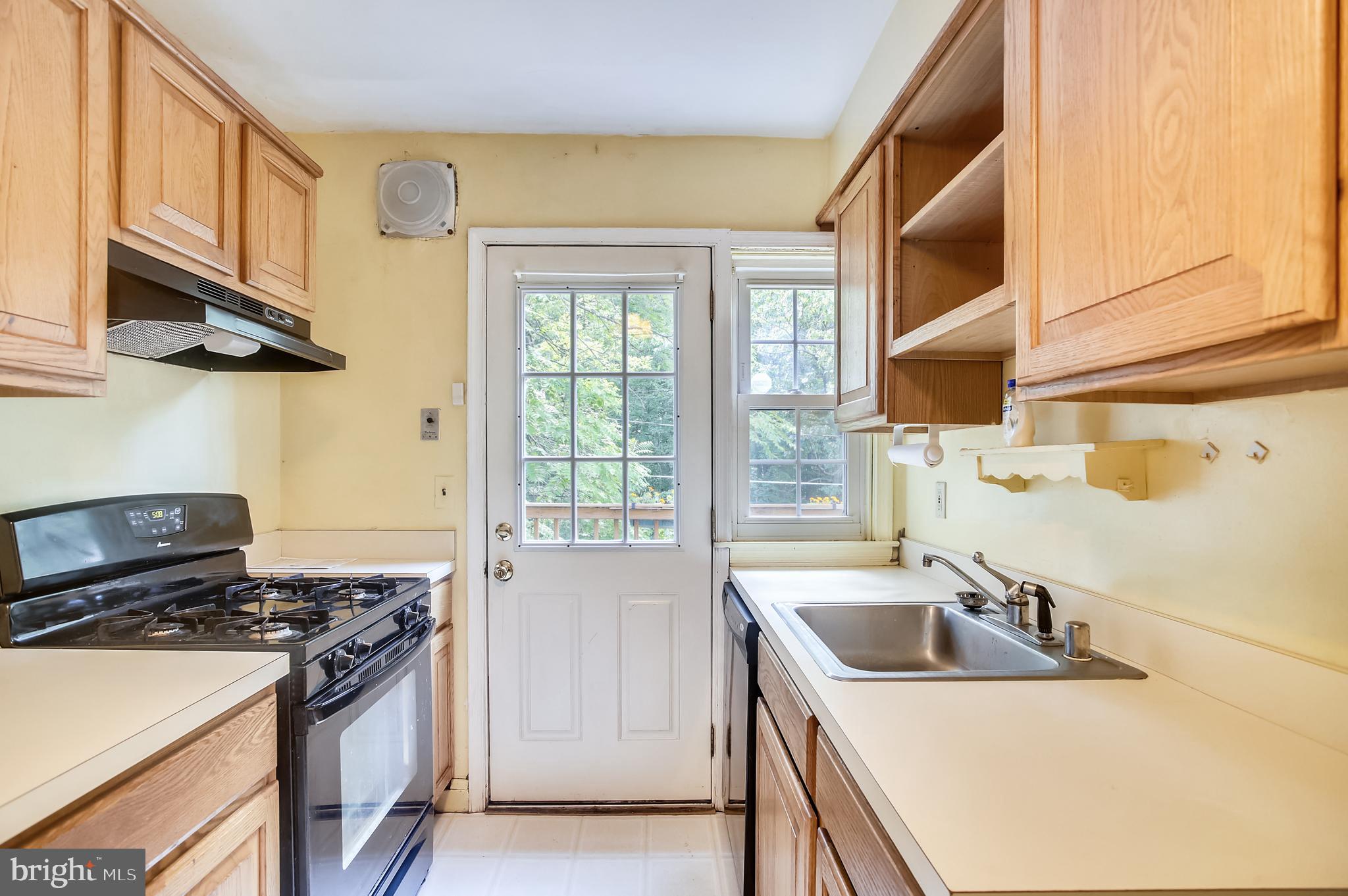 8125 Clyde Bank Road Towson, MD 21286 - Photo 13 of 38 Gallery Image 13