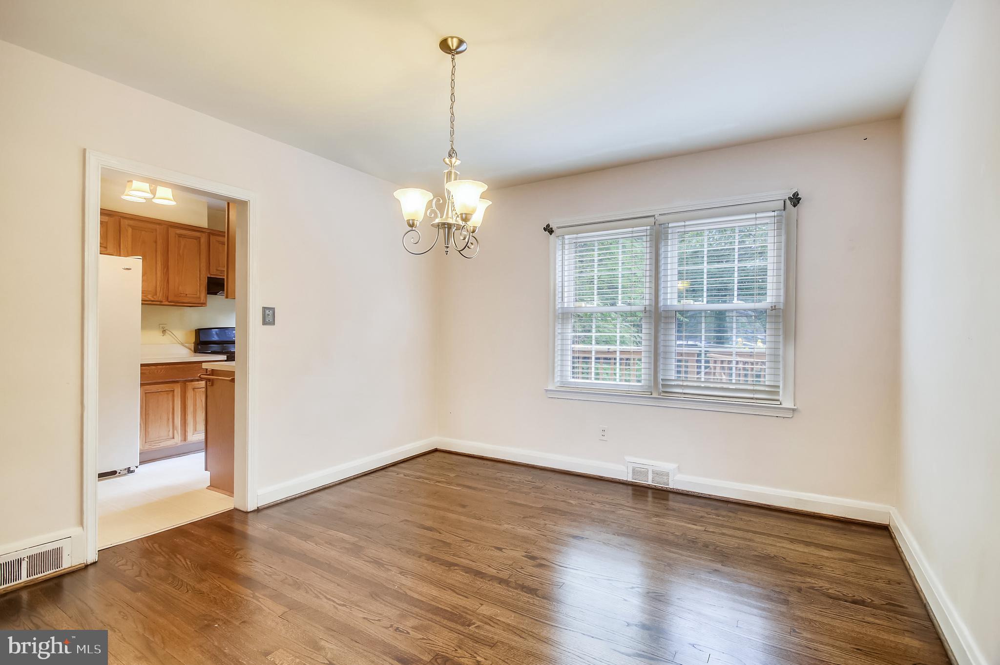 8125 Clyde Bank Road Towson, MD 21286 - Photo 8 of 38 Gallery Image 8