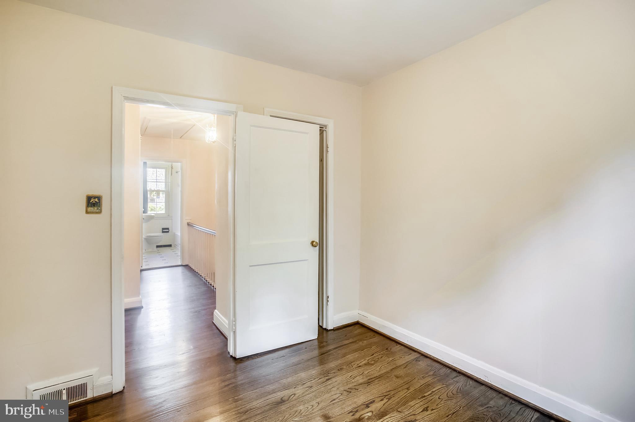8125 Clyde Bank Road Towson, MD 21286 - Photo 10 of 38 Gallery Image 10