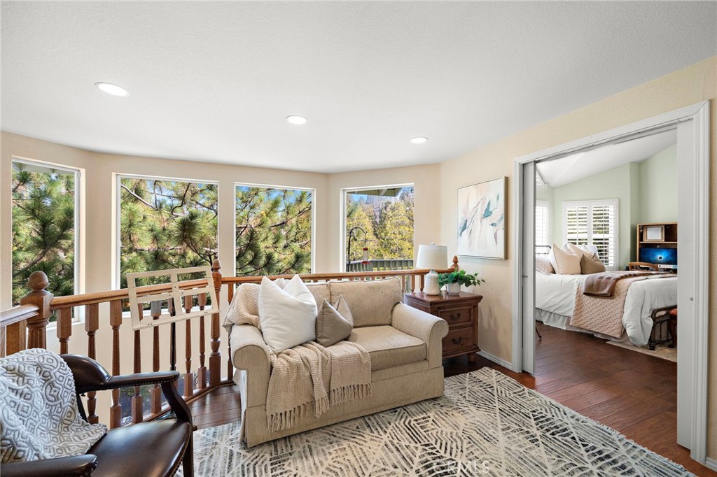 180 Grass Valley Road, Unit 20 Lake Arrowhead, CA 92352 - Photo 26 of 67