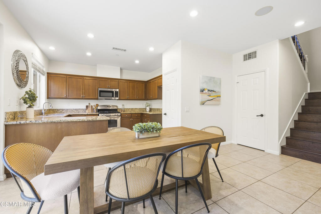 6782 Bountiful Lane Moorpark, CA 93021 - Photo 14 of 69