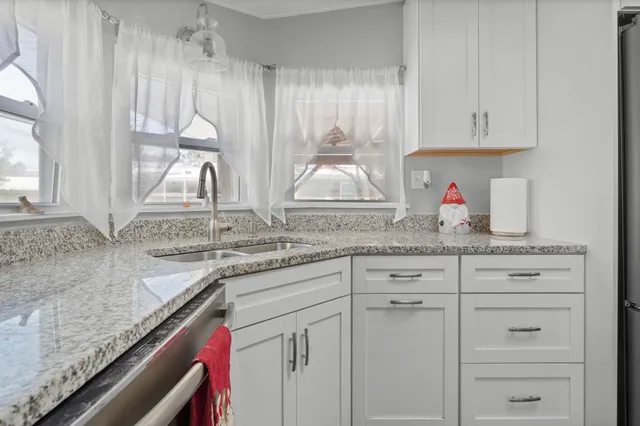 $225,000 | 73 Riverledge Drive, Goffstown, NH 03045