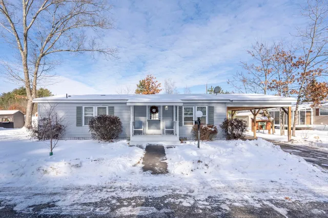 $225,000 | 73 Riverledge Drive, Goffstown, NH 03045