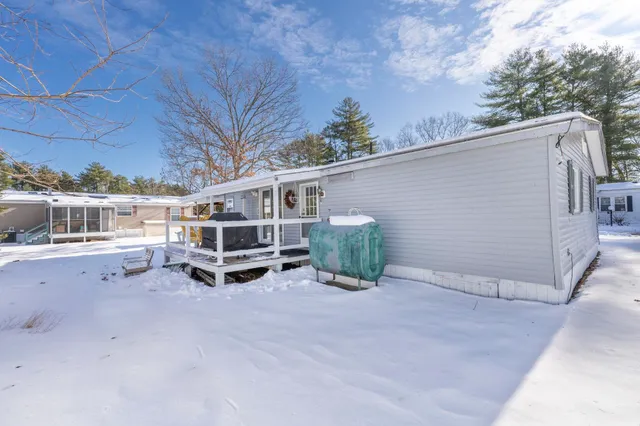 $225,000 | 73 Riverledge Drive, Goffstown, NH 03045