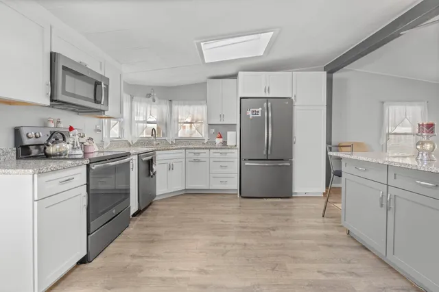 $225,000 | 73 Riverledge Drive, Goffstown, NH 03045