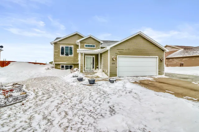 $364,900 | 4510 Sunset Boulevard, West Fargo, ND 58078
