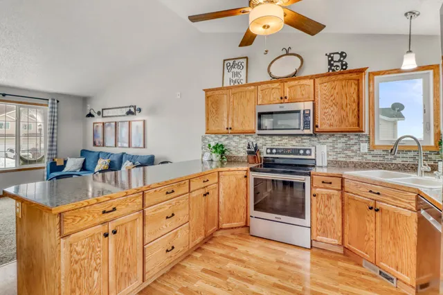 $364,900 | 4510 Sunset Boulevard, West Fargo, ND 58078