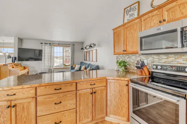 $364,900 | 4510 Sunset Boulevard, West Fargo, ND 58078