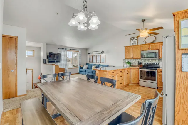 $364,900 | 4510 Sunset Boulevard, West Fargo, ND 58078