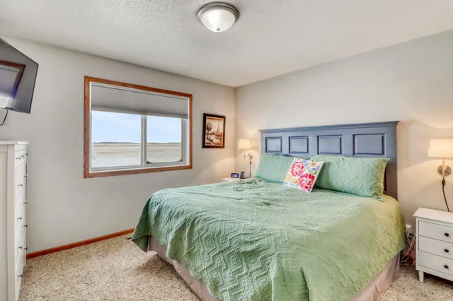 $364,900 | 4510 Sunset Boulevard, West Fargo, ND 58078