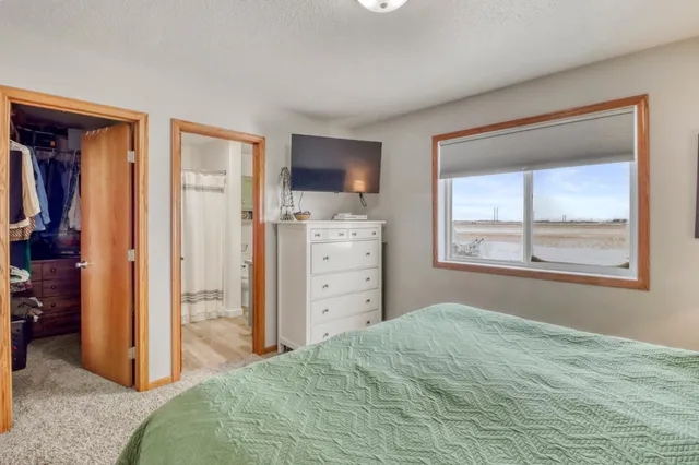 $364,900 | 4510 Sunset Boulevard, West Fargo, ND 58078