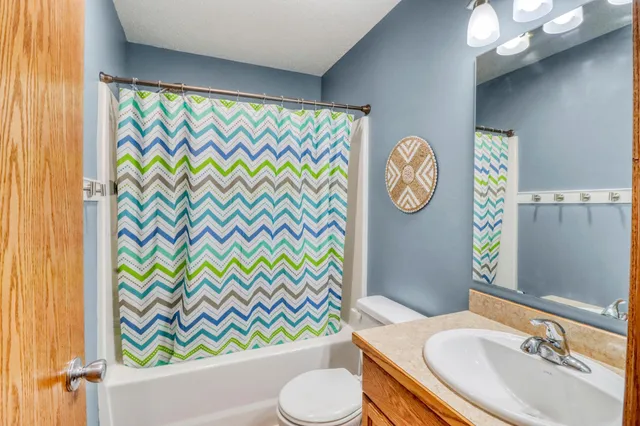 $364,900 | 4510 Sunset Boulevard, West Fargo, ND 58078