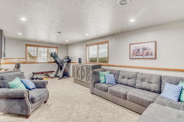 $364,900 | 4510 Sunset Boulevard, West Fargo, ND 58078