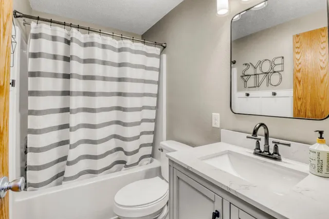 $364,900 | 4510 Sunset Boulevard, West Fargo, ND 58078