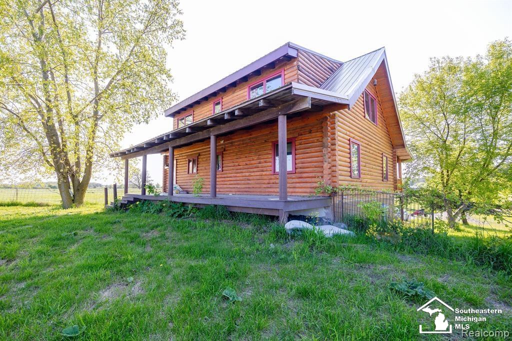8761 Wildcat Road Jeddo, MI 48032 - Photo 3 of 29 50184279-0728b2ea-d35f-4aee-9293-990ca008e099.JPG