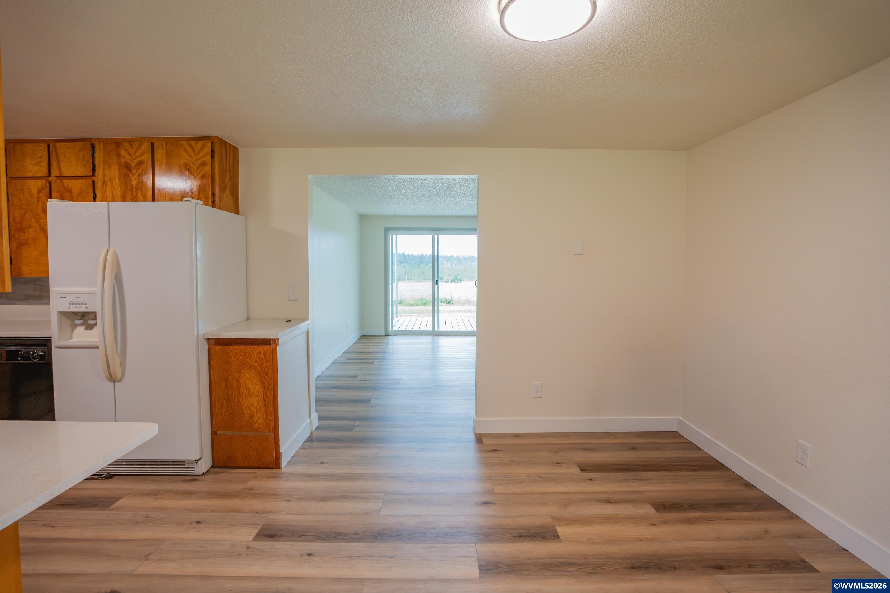 40025 Crestview Lane Lebanon, OR 97355 - Photo 10 of 39