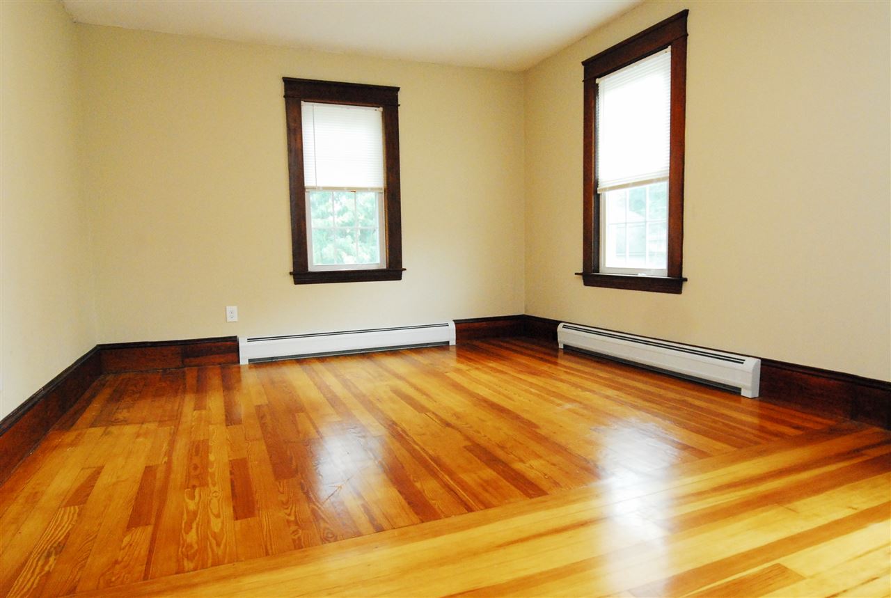 132 Rosedale Avenue Manchester, NH 03103 - Photo 8 of 22