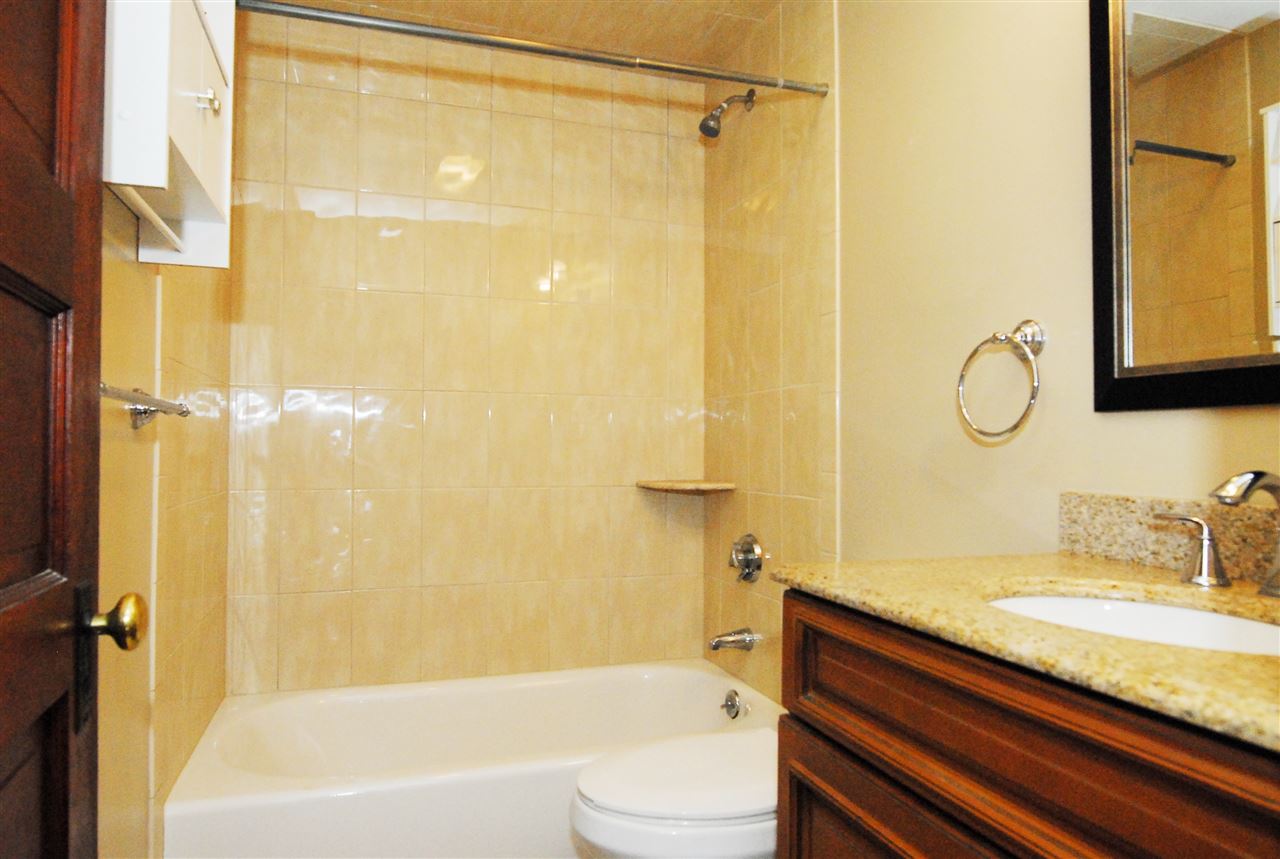 132 Rosedale Avenue Manchester, NH 03103 - Photo 10 of 22