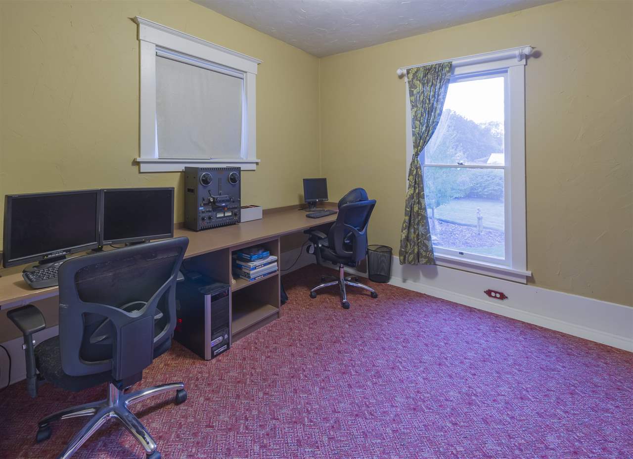 3323 North Girard Road Spokane Valley, WA 99212 - Photo 13 of 20 Gallery Image 13