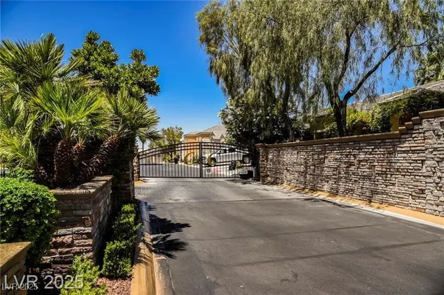 $2,685 | 3512 Lockport Street, Las Vegas, NV 89129