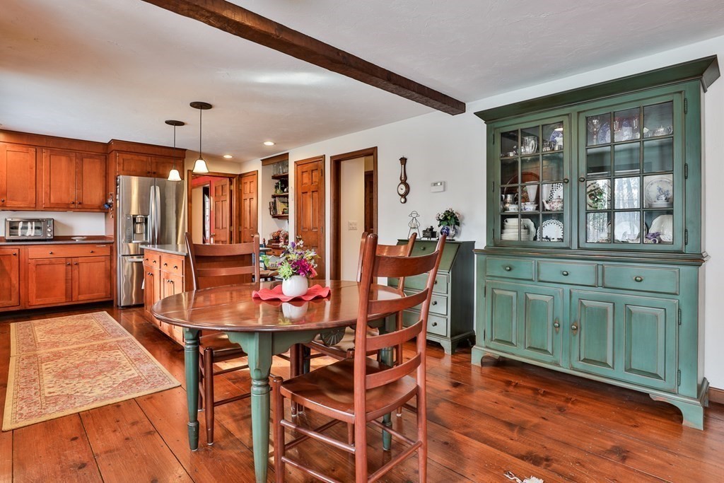 318 Old Littleton Road Harvard, MA 01451 - Photo 4 of 42
