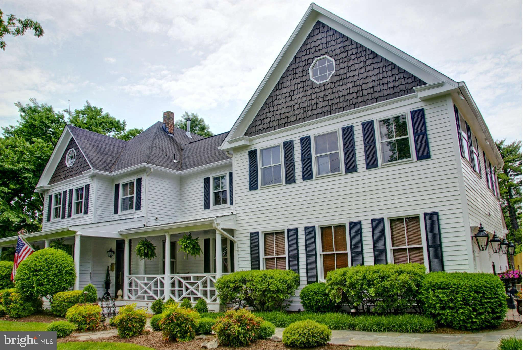 3732 Chain Bridge Road Fairfax, VA 22030 - Photo 1 of 30 Exterior (Front)