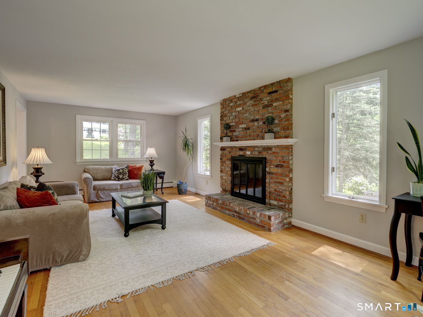 39 Woodhaven Road Glastonbury, CT 06033 - Photo 5 of 40