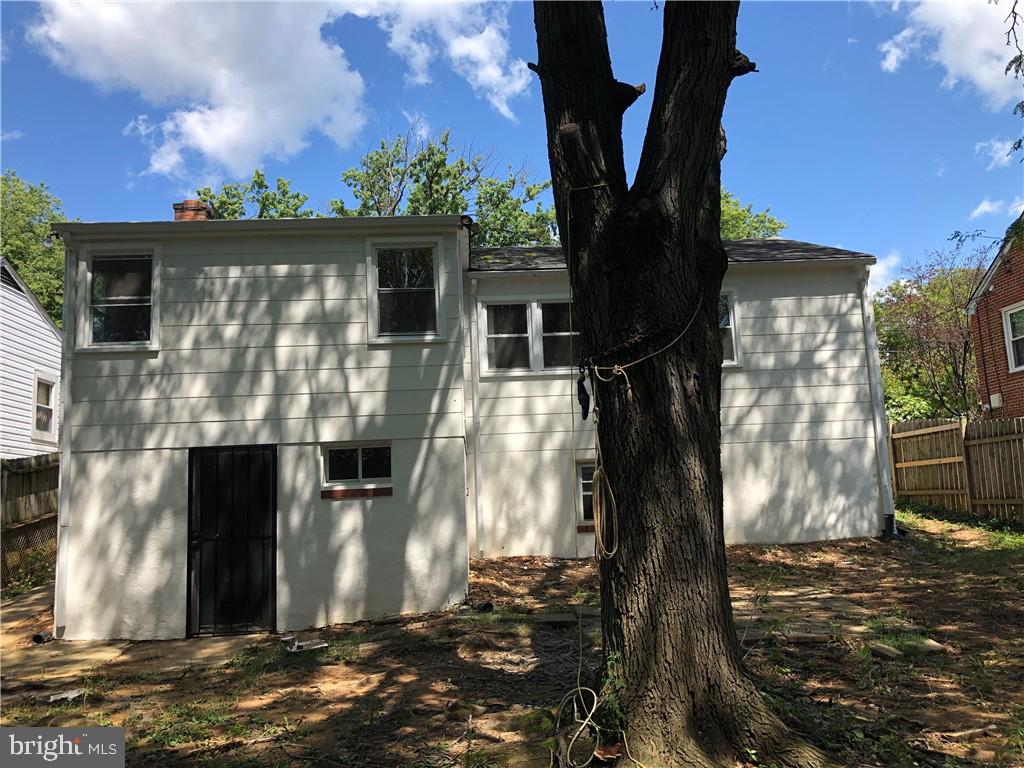 5813 Ravenswood Road Riverdale, MD 20737 - Photo 2 of 6 Rear