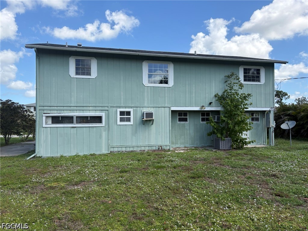8168 Albatross Road Fort Myers, FL 33967 - Photo 2 of 26 Gallery Image 2