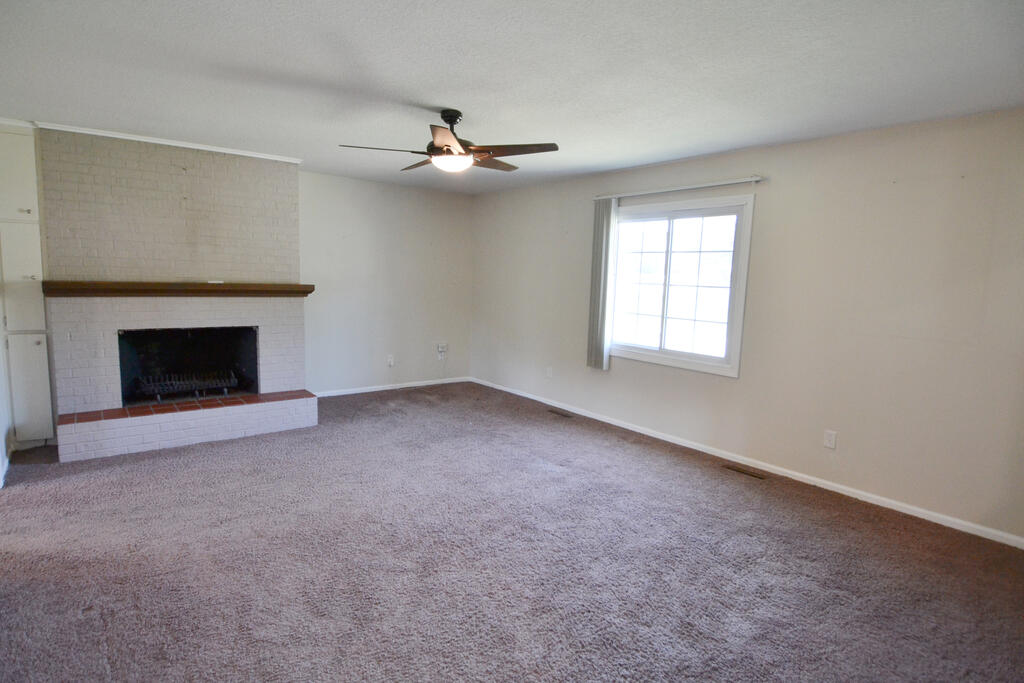 1206 Queens Road Kirksville, MO 63501 - Photo 3 of 33 Gallery Image 3