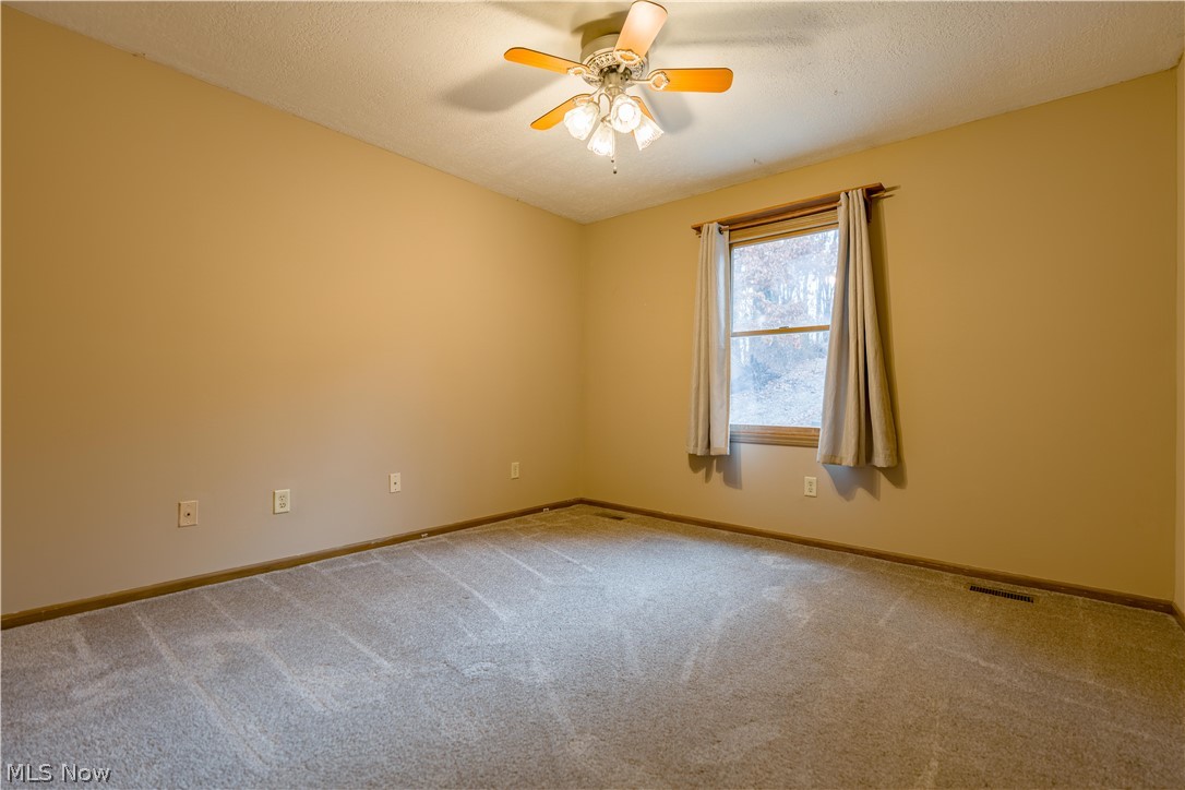 701 West Line Street Minerva, OH 44657 - Photo 20 of 37