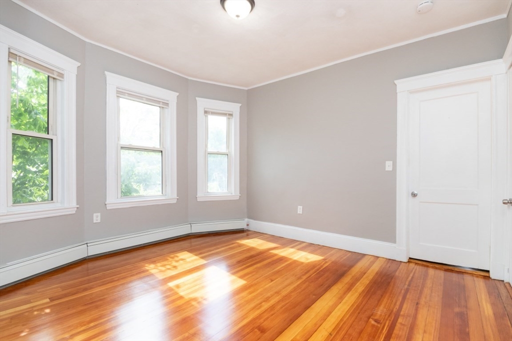 5 Semont Road, Unit 2 Boston, MA 02124 - Photo 7 of 10
