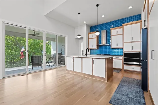 $725,000 | 22615 West 87th Terrace, Lenexa, KS 66227