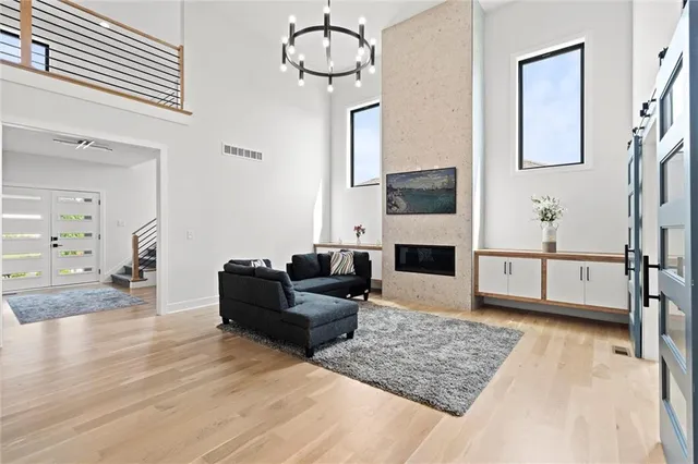 $725,000 | 22615 West 87th Terrace, Lenexa, KS 66227